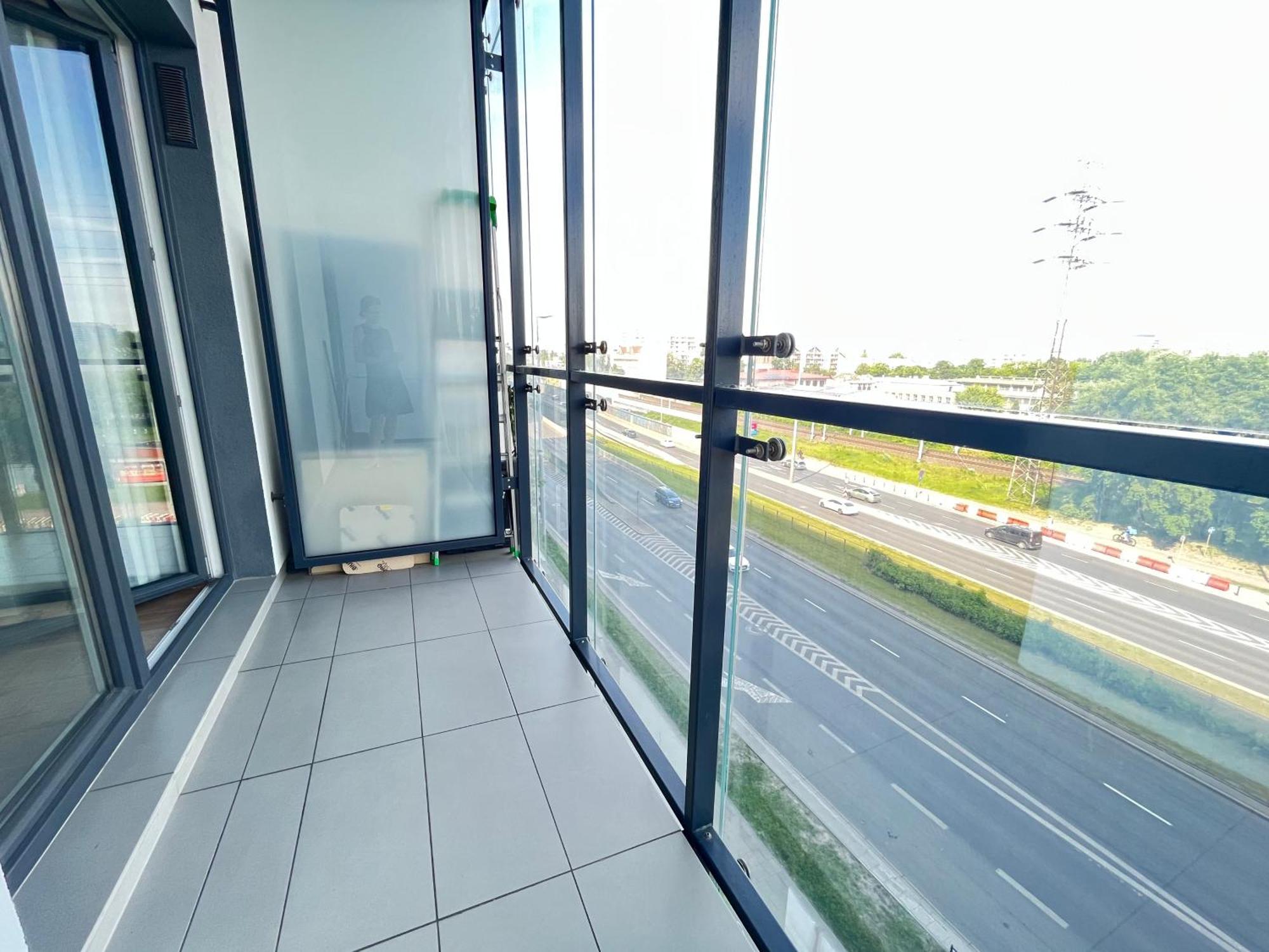 Prymasa Tysiaclecia 83A Free Garage By Perfect Apart Варшава Екстериор снимка