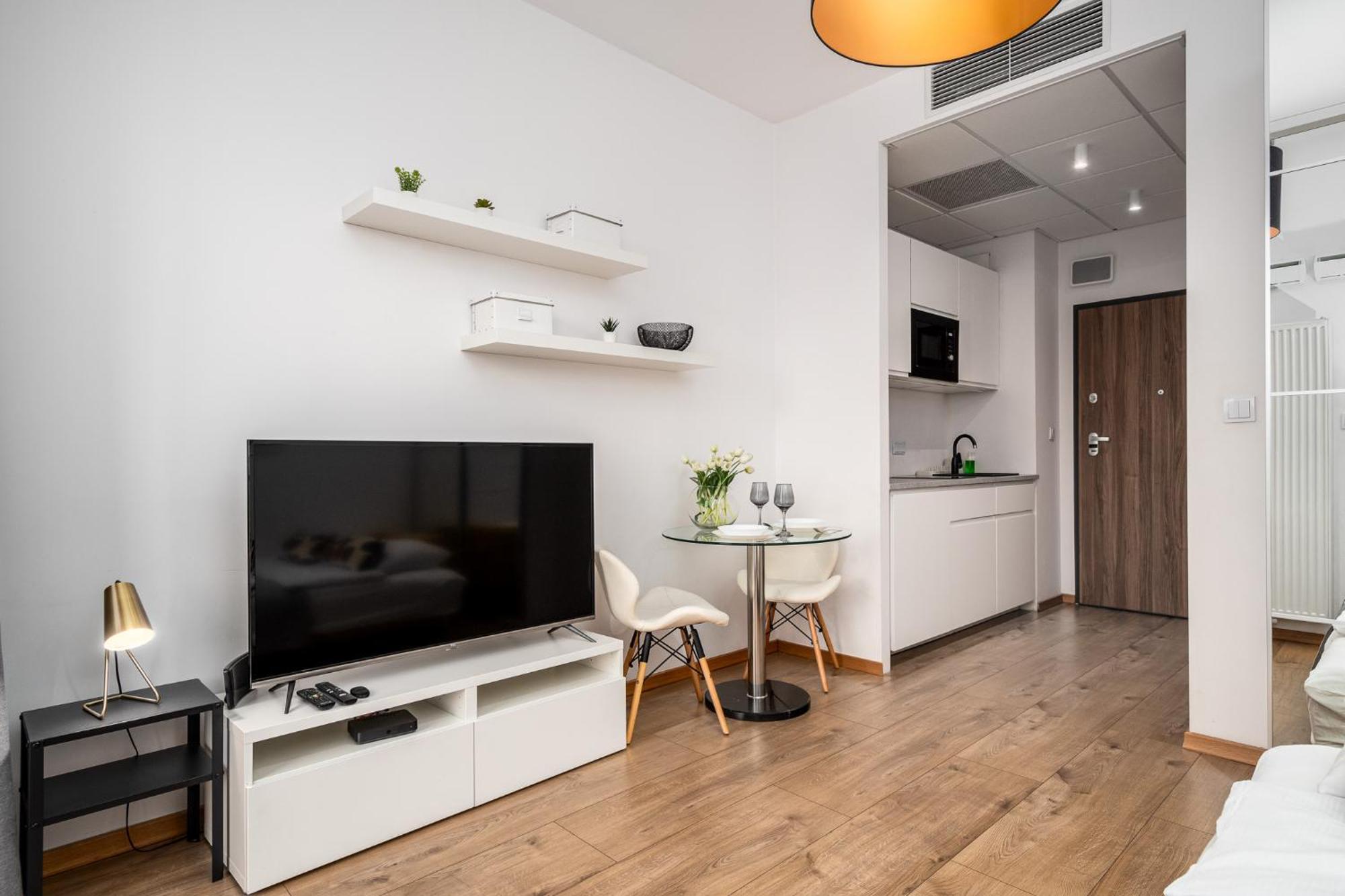 Prymasa Tysiaclecia 83A Free Garage By Perfect Apart Варшава Екстериор снимка